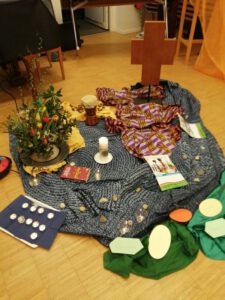 Weltgebetstag der Frauen 2026 „Kommt! Bringt euere Last“