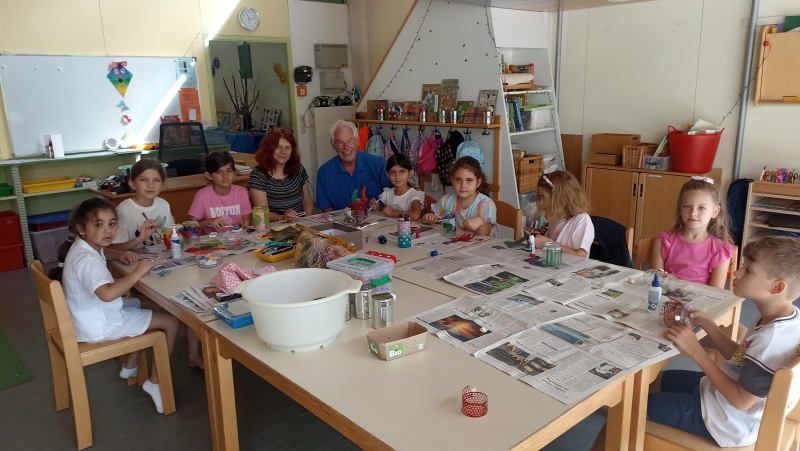 Die Ferienschule beim Besuch des Rotary Club Alte Brücke