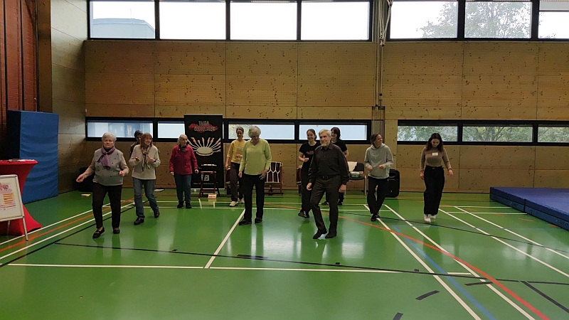 Line-Dance-Angebot des Seniorenzentrums Boxberg/Emmertsgrund.